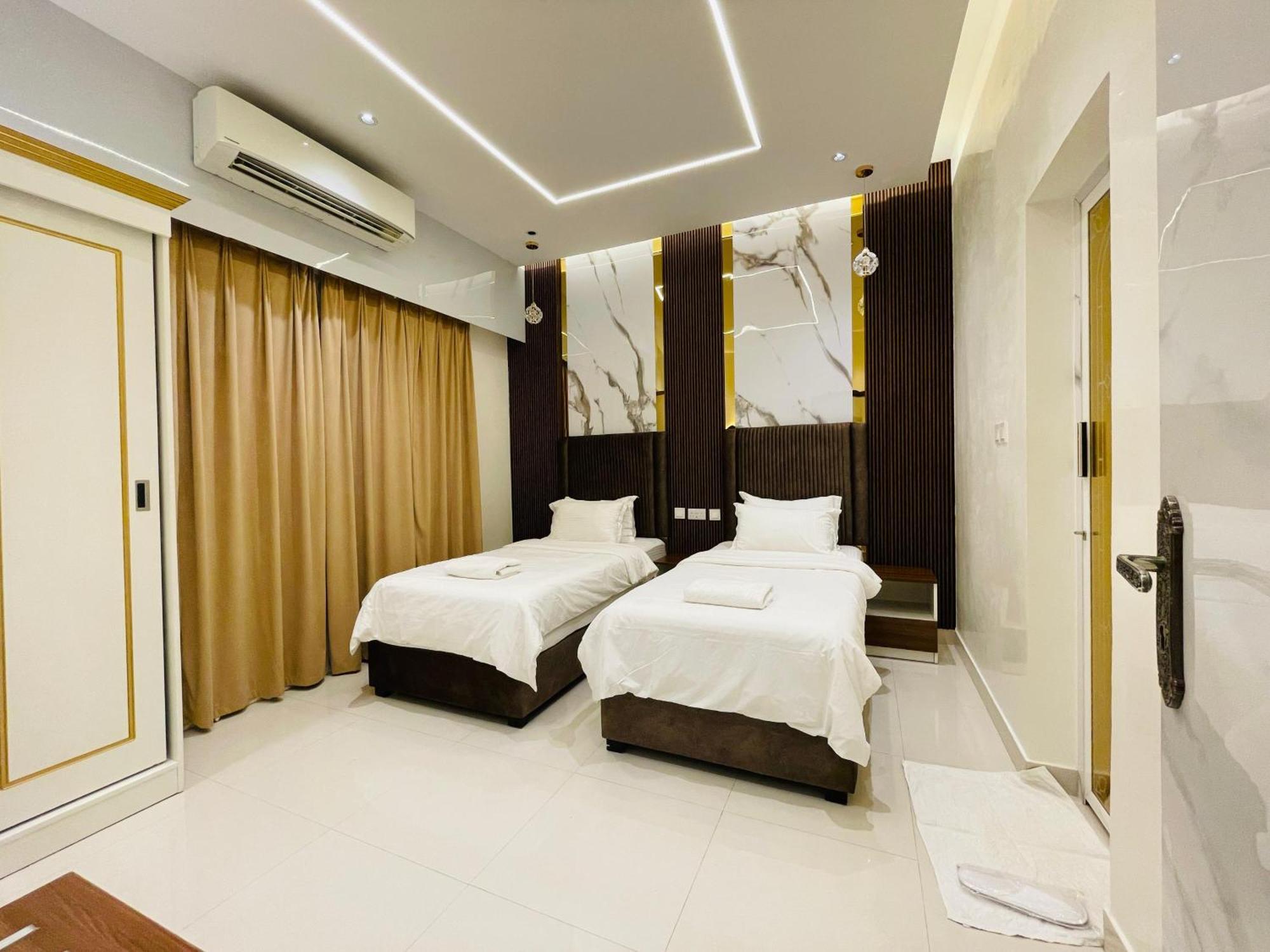 Mabahj Garnatha Hotel Apartments Suhar Exterior foto