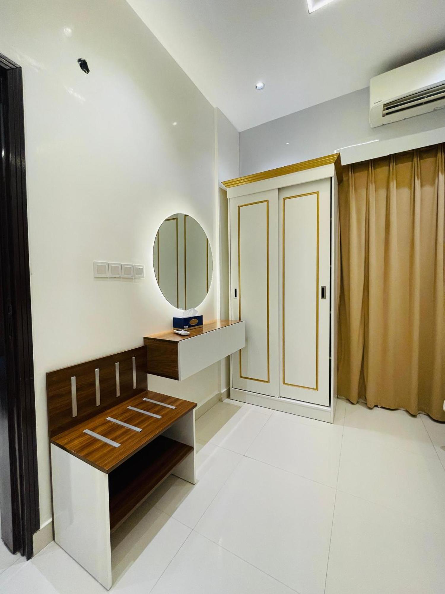 Mabahj Garnatha Hotel Apartments Suhar Exterior foto